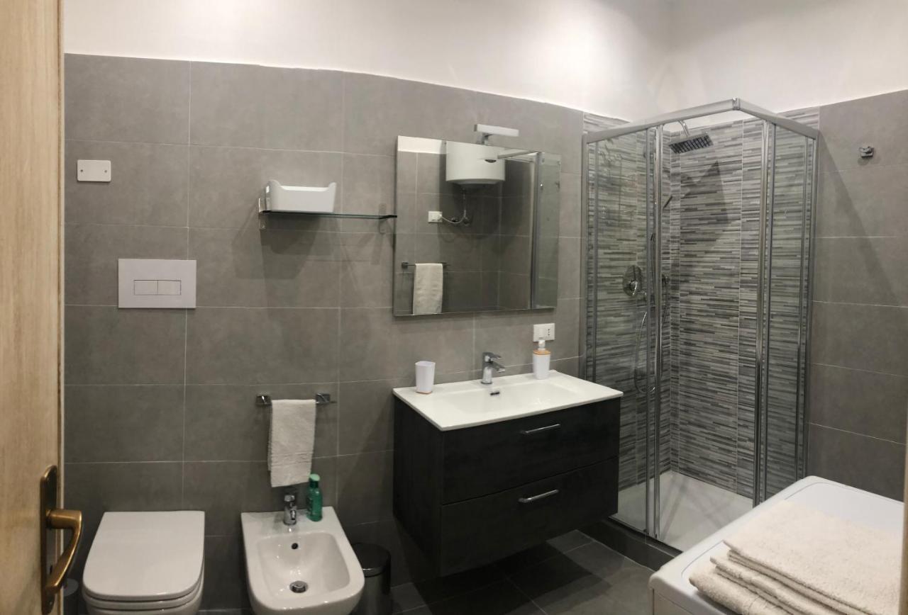 Dal Porto Al Politeama Apartment Palermo Bagian luar foto
