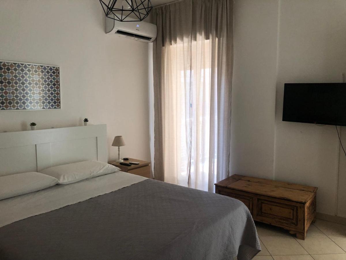Dal Porto Al Politeama Apartment Palermo Bagian luar foto